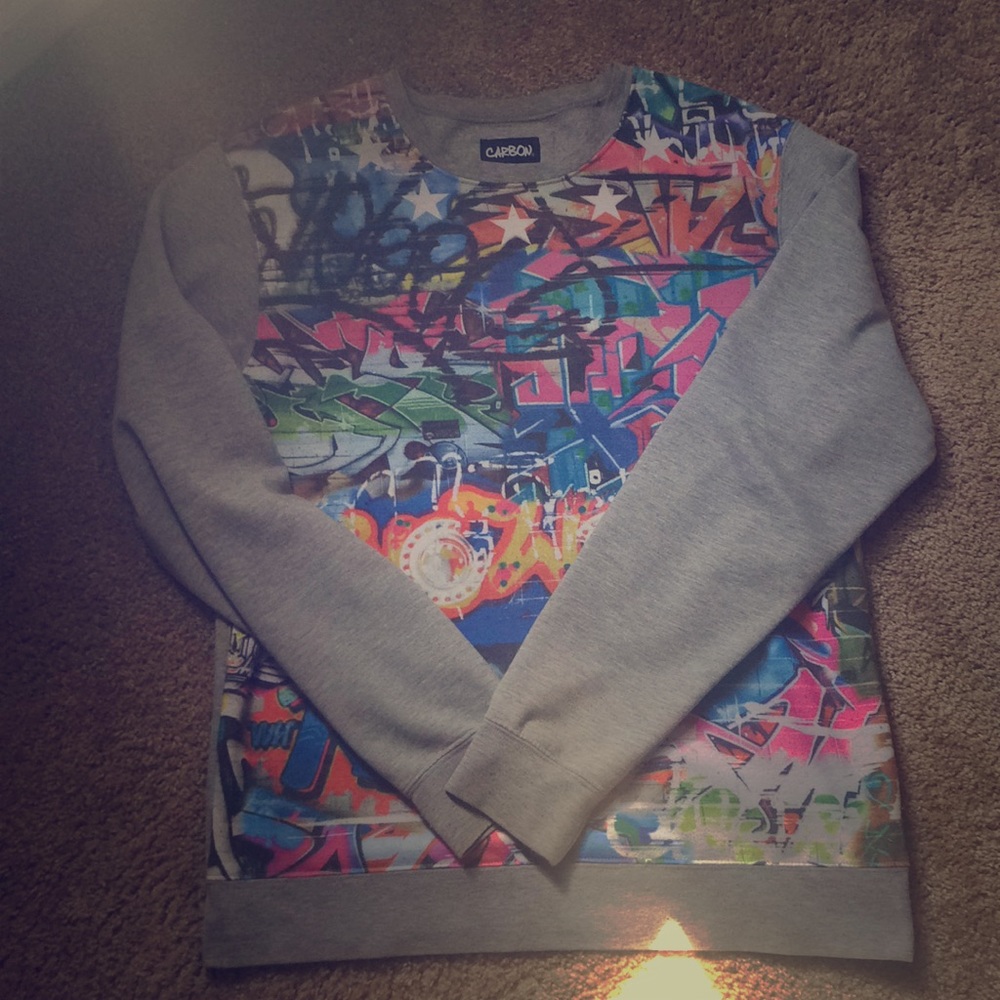 Carbon sweater